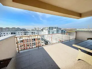 uhu image