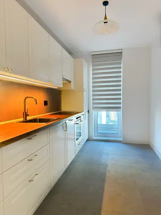 uhu image