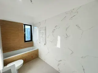 uhu image