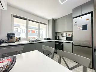 uhu image