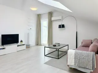 uhu image