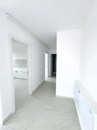 uhu image