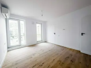 uhu image