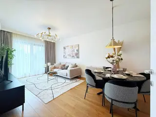 uhu image