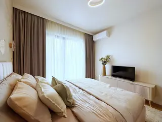 uhu image