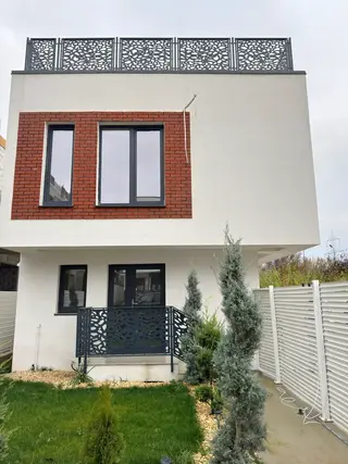 uhu image