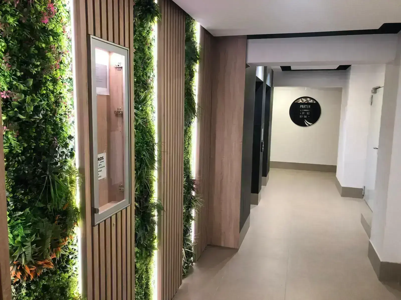 Apartament 3 camere  in Quartier Azuga zona Colentina!!