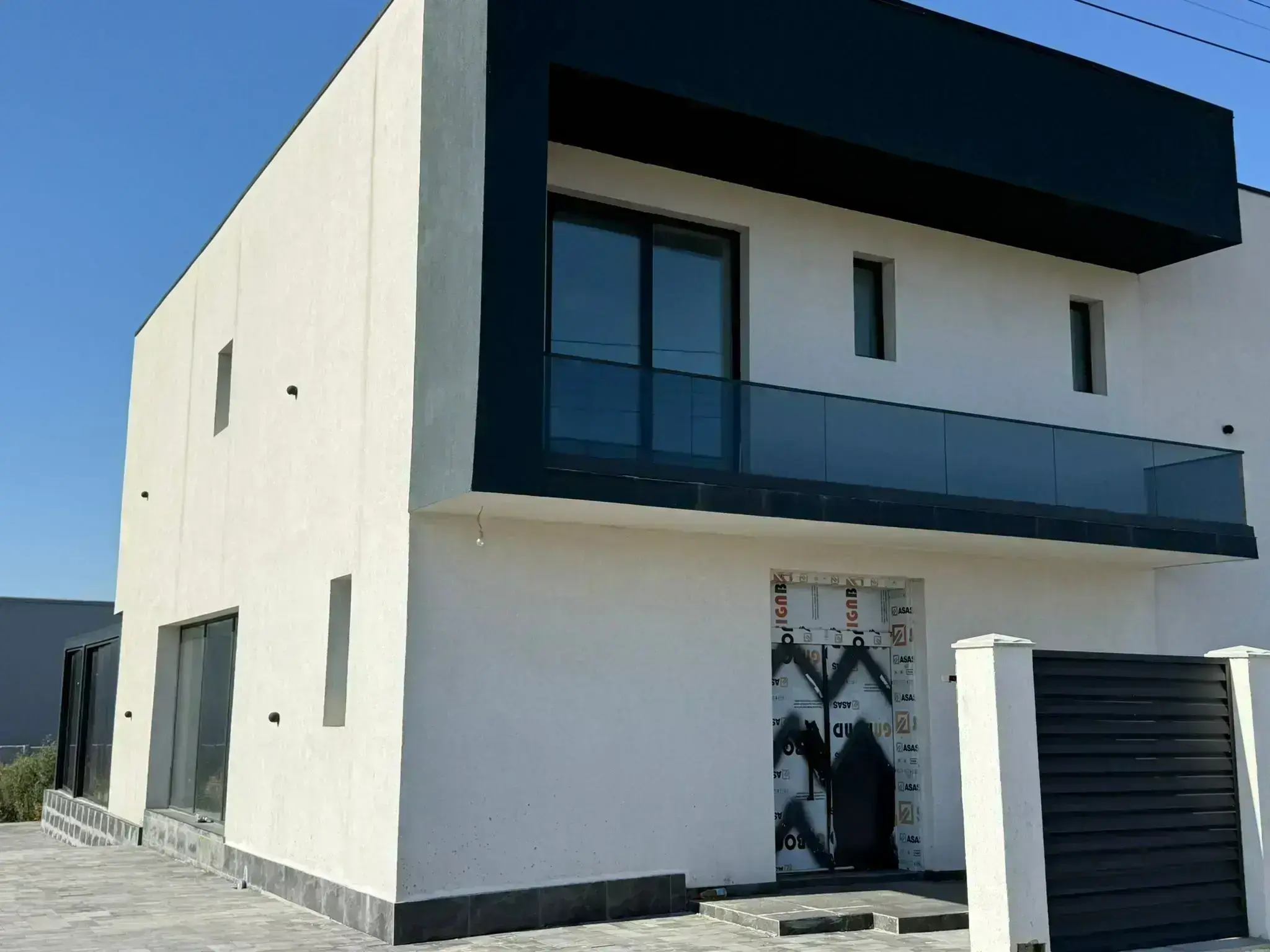 Vila  deosebita cu 5 dormitoare  terminata 2025 langa Autoklass Dobroiesti!