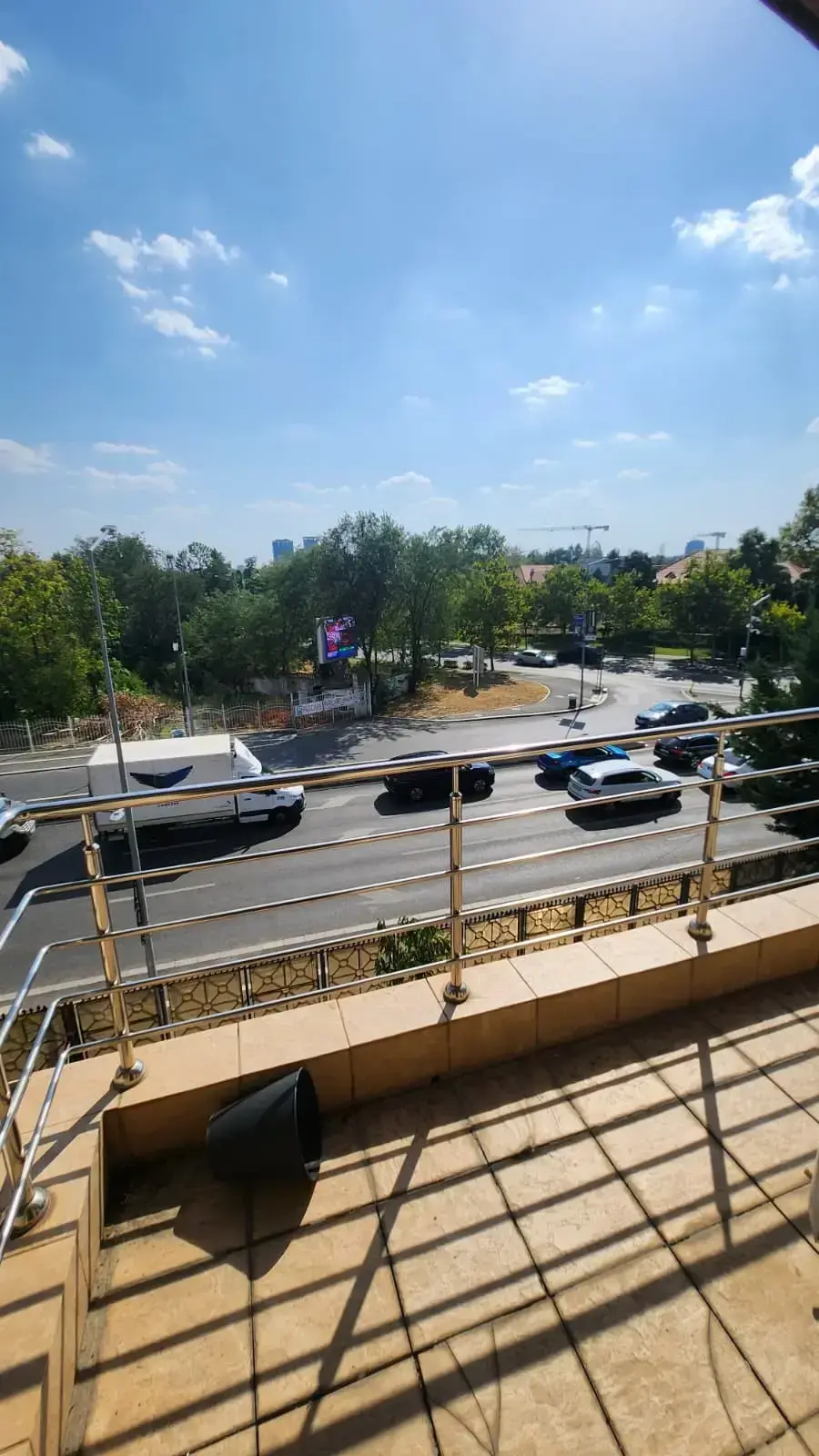 Etaj 1 + mansarda in vila din complex pait langa Promeda Mall