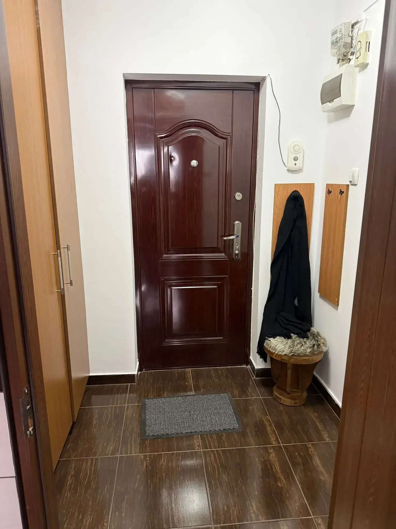 Apartament 2 camere spatios mobilat/utilat pe N. Titulescu